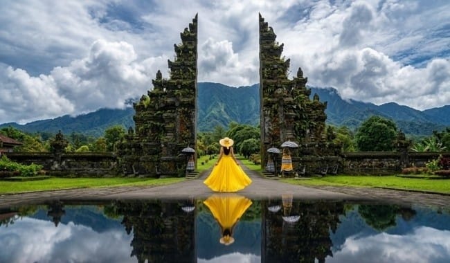 Handara Gate Bali, Destinasi Wisata Ikonik yang Menarik di Bedugul