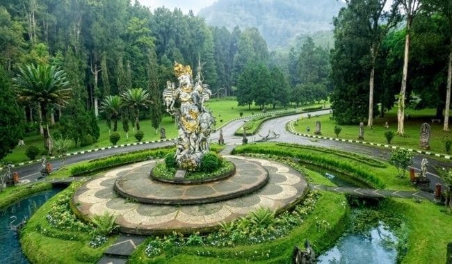 Kebun Raya Bedugul Bali, Destinasi Wisata Alam Sejuk dengan Koleksi Tumbuhan Terlengkap di Bali