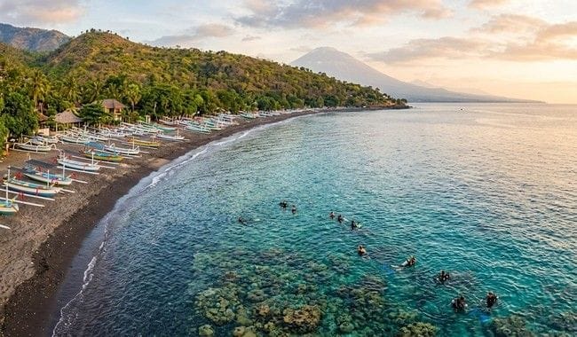 Lipah Beach Bali, Pantai Eksotis dengan Keindahan Bawah Laut di Amed