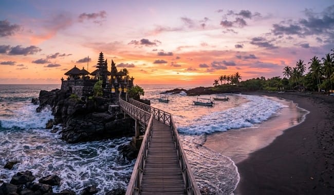 Pantai Mengening Bali Pesona Pantai Tenang di Canggu